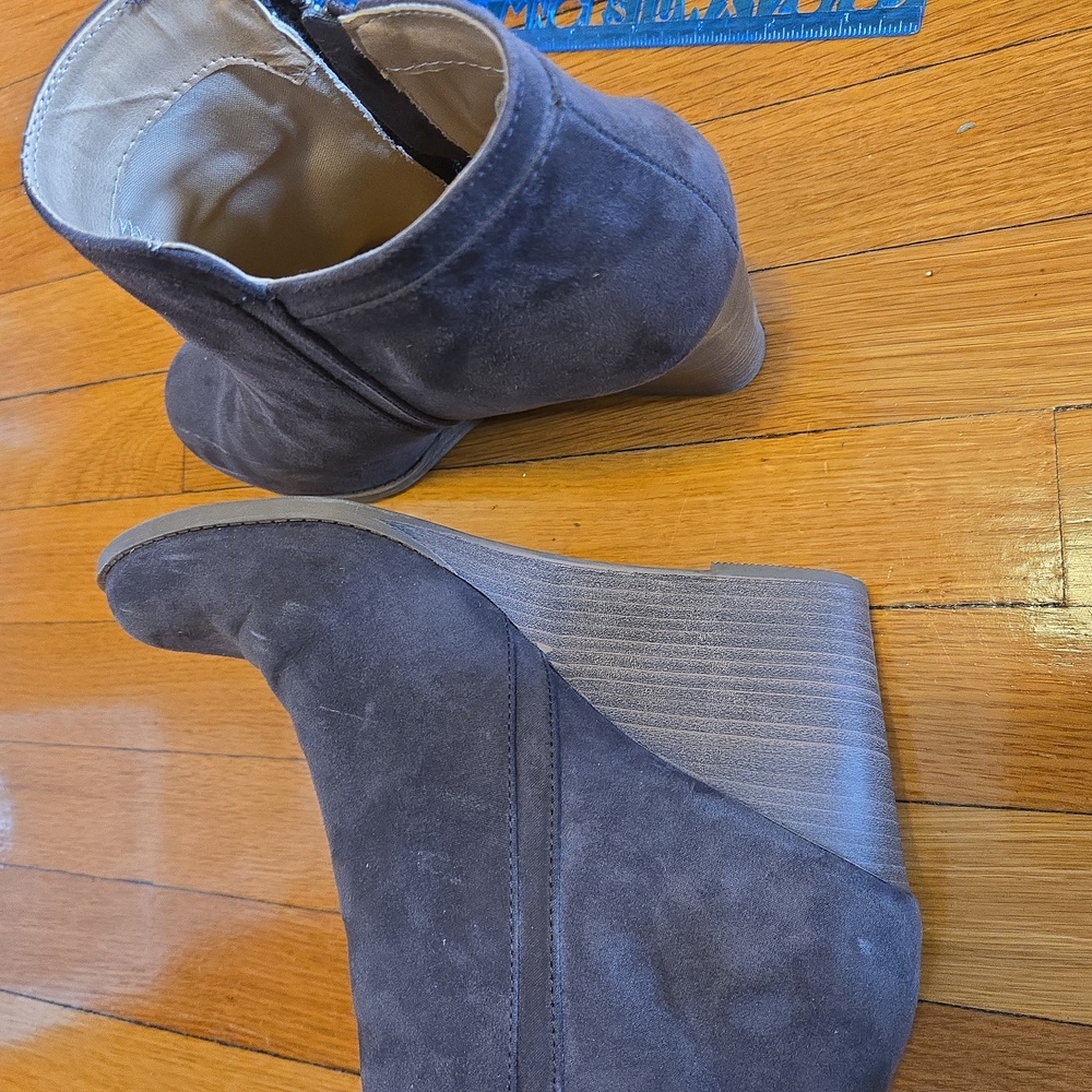 Time And Tru Memory Foam Ankle Boots, Size 11 - image 3